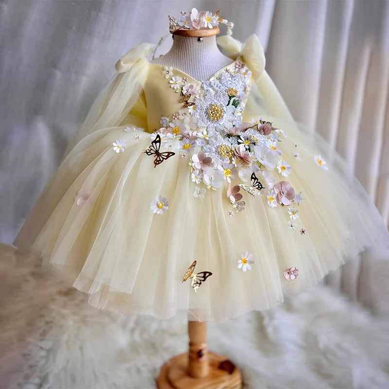 Samantha - Yellowbutterfly