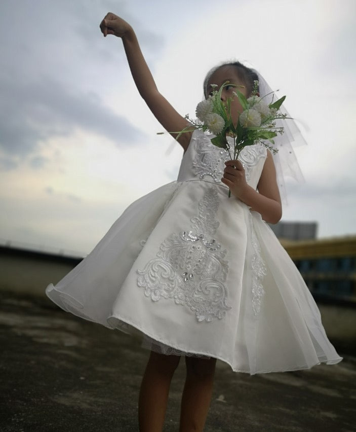 Winona - (Size 1Y)