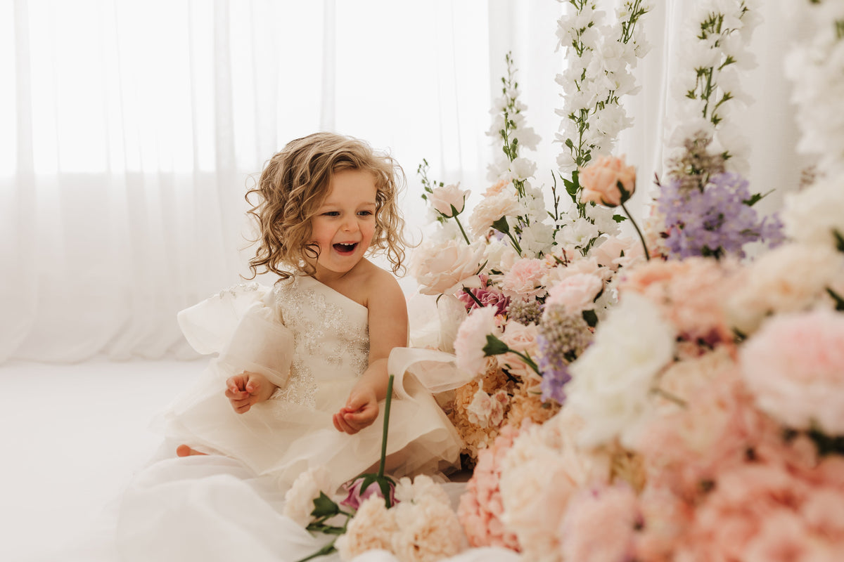 Wayna Off-white - ( Size 2Y, 4Y, 5Y)